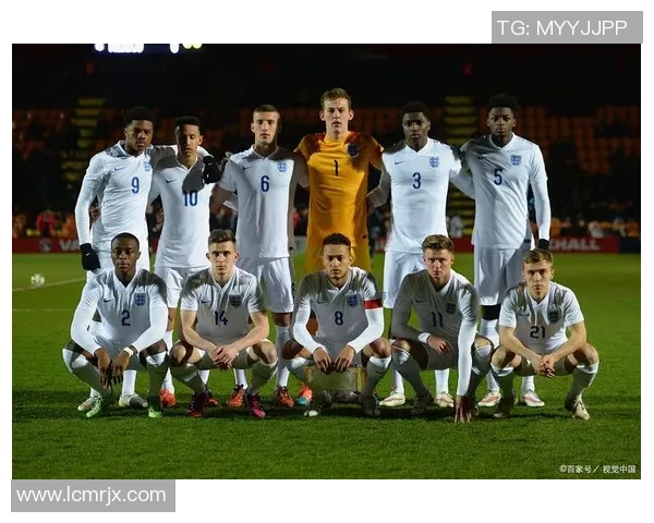 全球绿茵闪耀瞬间纵览足球星潮风云与传奇荣耀