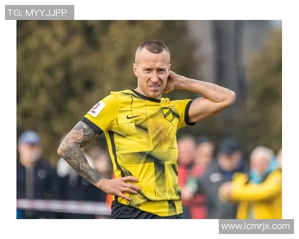 足坛巨星与纹身故事揭秘足球场上纹身背后的热血与个性 足坛巨星与纹身故事揭秘足球场上纹身背后的热血与个性